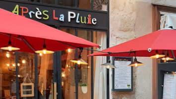 La Ripaille outside