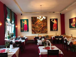 Taj Krishna Indian Restaurant food