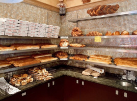 Sarcone's Bakery outside