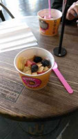 Josi's Frozen Yogurt food