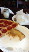 Dominic's Pizza And food
