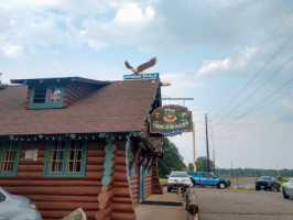 Chuckwagon outside