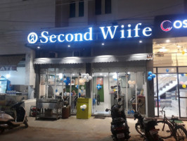 Second Wife outside