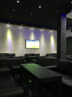 Le Club Lounge inside