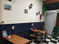 Cafeteria Hamburgueseria El Velero inside