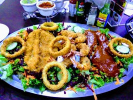 Mariscos El Amigo De Silao food