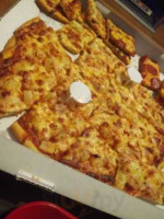 Cholie's Pizza food