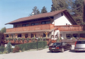 Gaststätte Berghof outside