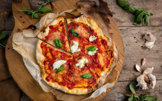 Romantik – Pizza Pasta food