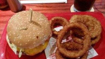 Red Robin Gourmet Burgers food