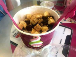 Menchie's Frozen Yogurt food