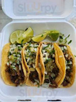 Tacos El Paisa food