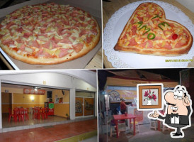 Super Pizza Two Friends food