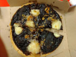 Domino's Pizza food