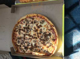 Hungry Howie's Pizza food