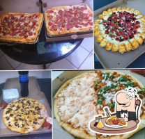 Mega Pizza food