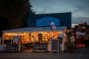 Bistrot De La Mer Chez Aurelie outside