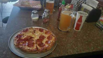 First Class Pizza And Pub food