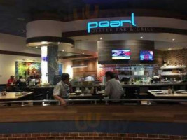 Pearl Oyster Bar and Grill - Silver Legacy Resort Casino inside
