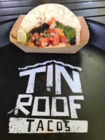 Tin Roof Tacos food