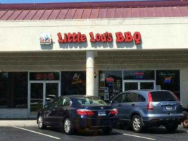 Little Lou's Barbecue outside