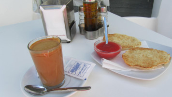 Cafeteria Generalife. Churreria food
