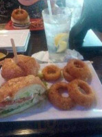 Red Robin Gourmet Burgers And Brews food