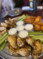 Wingzup food