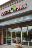 Yogurt Hut outside