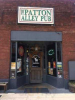 Patton Alley Pub outside