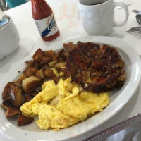 Van Dorn Diner food