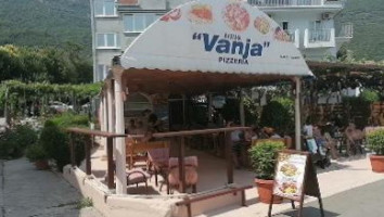 Lounge Pizzeria Vanja food