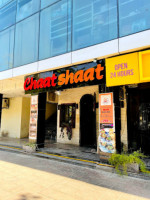 Chaat Shaat outside