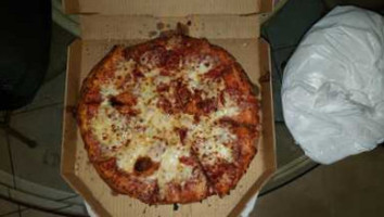 Domino's Pizza food