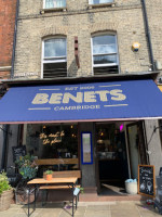 Benet's Cafe inside