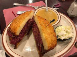 Fred And Murry's Kosher Delicatessen food