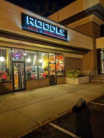 Roodle Rice Noodle outside