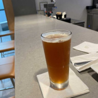 American Airlines Admirals Club food