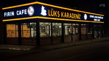 Karadeniz Fırın Cafe inside