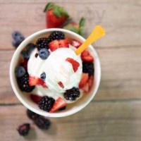 Orange Leaf Frozen Yogurt food