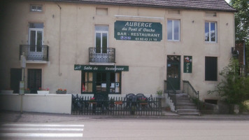 Auberge Du Pont D'ouche outside