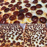 Pesci's Pizza food
