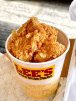 Lee's Famous Recipe Chicken food