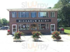 Michael's Dairy outside