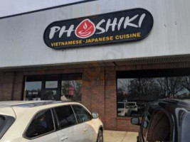 Pho Shiki outside