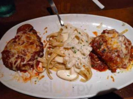 Olive Garden food