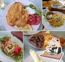 Tona Caffe food