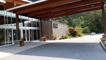 Match Eatery and Public House - Squamish food
