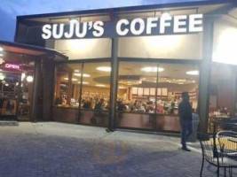 Suju's Coffee Tea food
