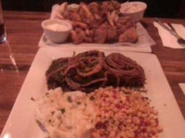 Quinns Irish Pub food